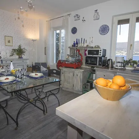 Sleeps 6 Pool Apartmán *